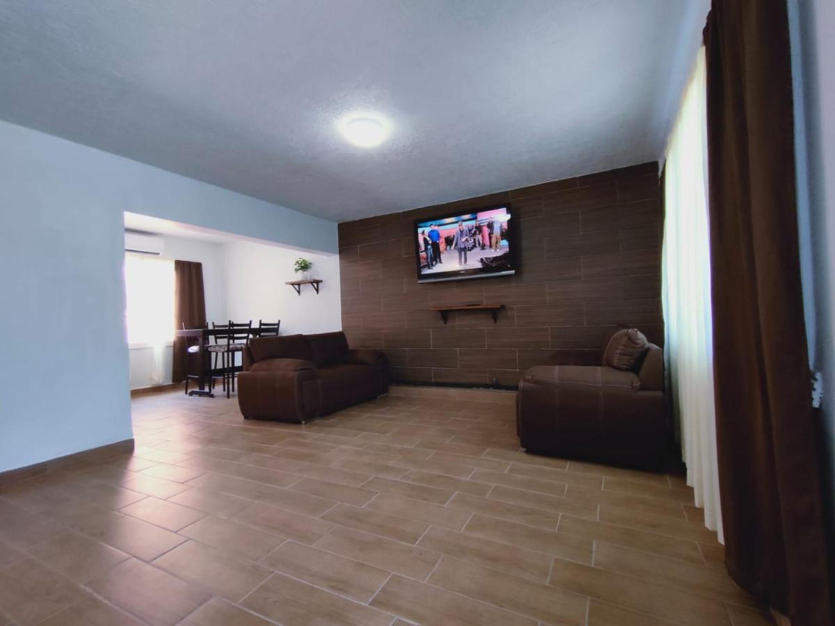 2-Bedroom Apartment Centrally Located, Near Us Consulate 华雷斯城 外观 照片