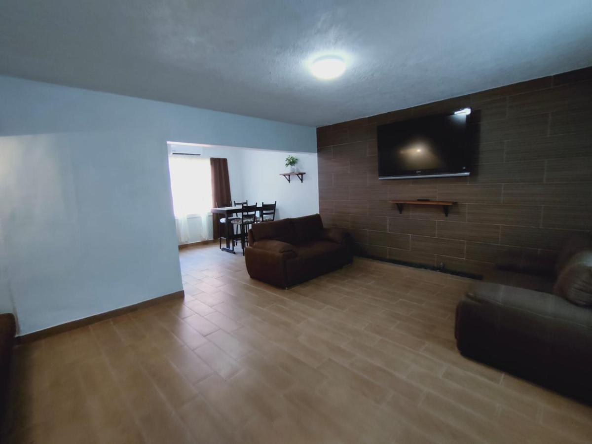 2-Bedroom Apartment Centrally Located, Near Us Consulate 华雷斯城 外观 照片